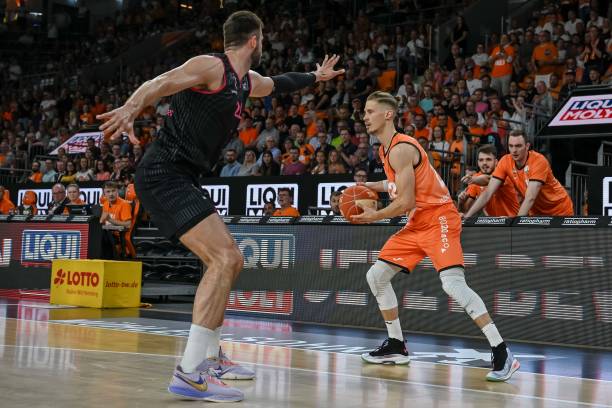 甲舞台上的 甲舞台上的